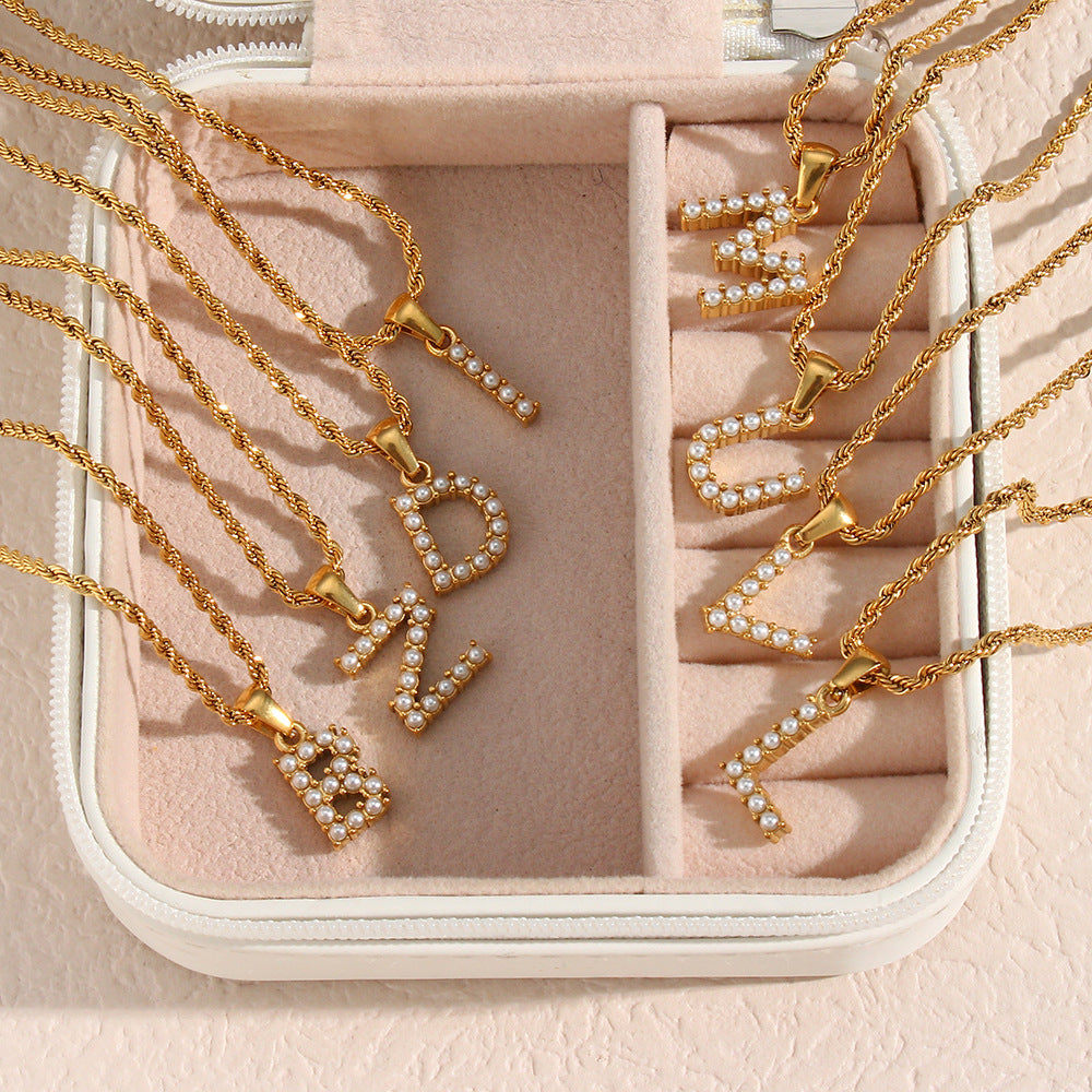Collier Perle avec Initiale Elodie