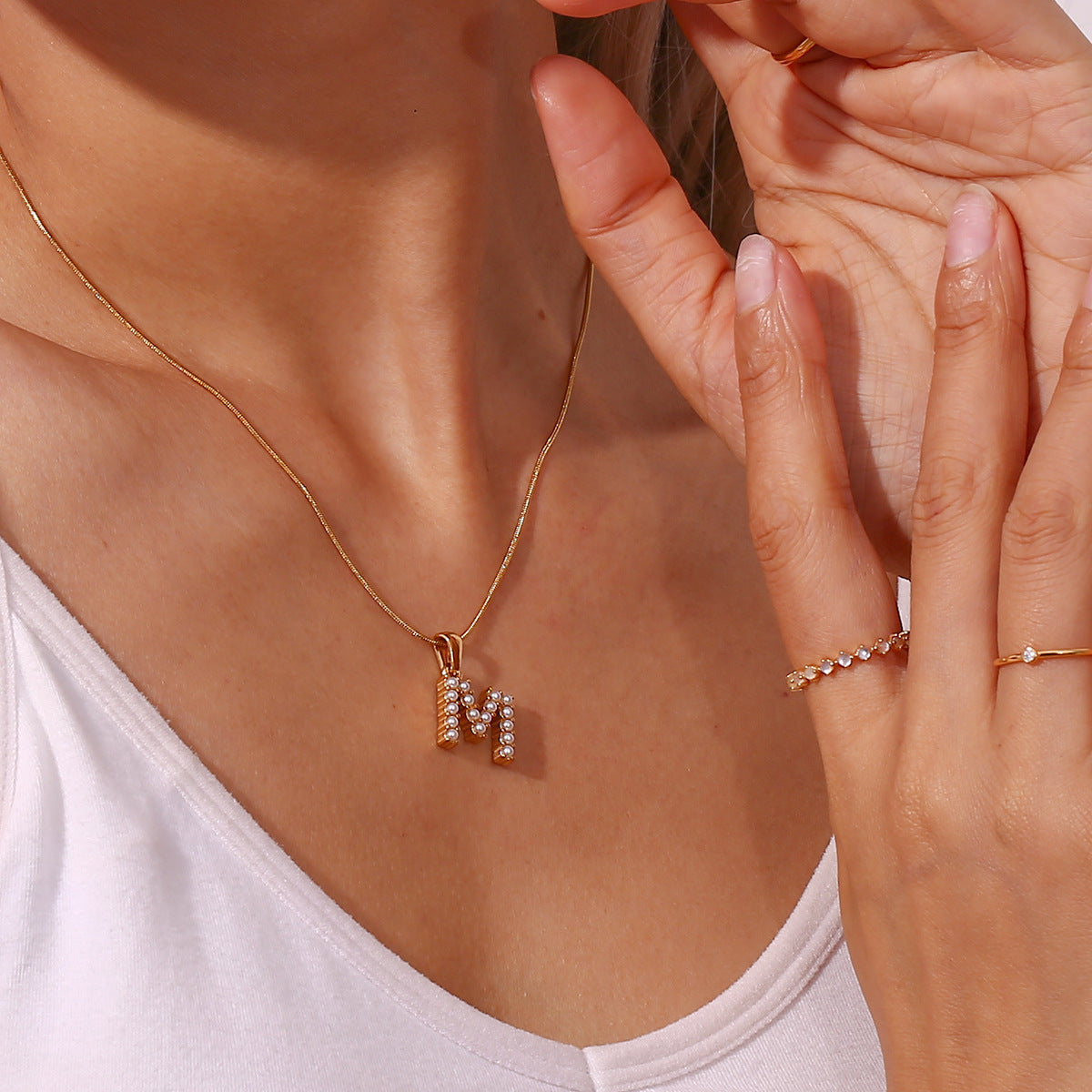 Collier Perle avec Lettre Initiale Colette