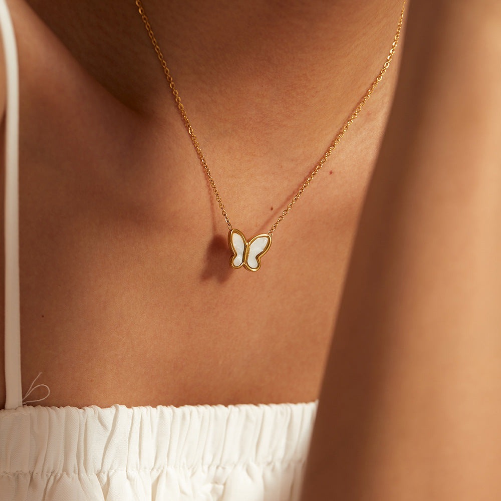 Collier Papillon en Nacre
